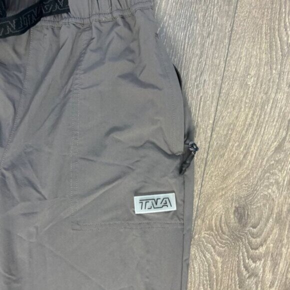 TNA Aritzia Echo Park Pant Buckled utility Cargo Army parachute Gray Size XXS - Picture 6 of 11